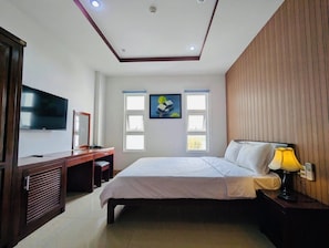 Deluxe Apartment | Courtyard view - LE'S HOTEL & APARTMENT (Da Nang)