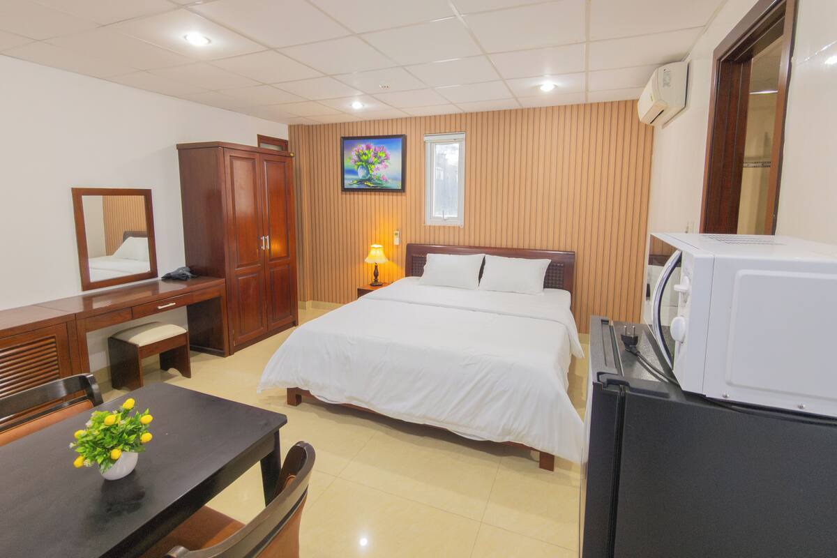 Panoramic Studio | 1 bedroom, minibar, desk, free WiFi