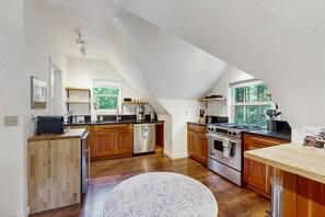 Microwave, oven, stovetop, dishwasher