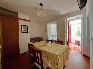 Interior - Villetta a 100 mt dal mare, 2 camere cucina bagno (Nardò)