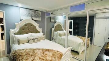 2 bedrooms, iron/ironing board, free WiFi, bed sheets