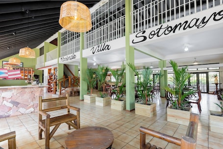 Lobby. Hacienda Villa Sotomayor