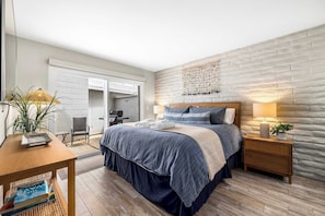 2 bedrooms, travel crib, WiFi, bed sheets - 2 bedroom Rio Del Mar Apt - Stunning Ocean Views (Aptos)