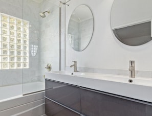 Hair dryer, towels, soap, shampoo
