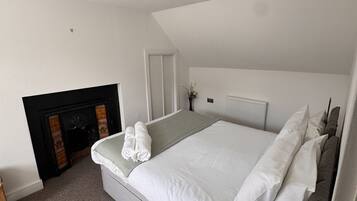 2 bedrooms, desk, free WiFi