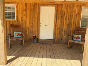 Exterior detail -  2bedroom cabin with AC,Heat,WiFi in Gore Springs just 2.6 miles to Grenada lake (Gore Springs)