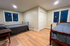 4 chambres, fer et planche à repasser, accès Internet, draps fournis