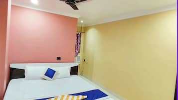 Desk, laptop workspace, soundproofing, bed sheets