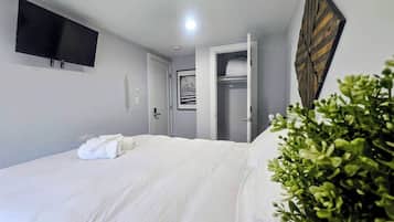 3 chambres, fer et planche à repasser, Wi-Fi, literie fournie