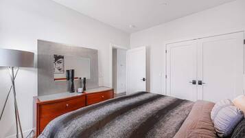 1 bedroom, iron/ironing board, travel cot, WiFi