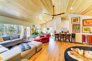 TV, fireplace, books - Hot Tub, Deck & Fire Pit: Chic Louisville Home! (Louisville)