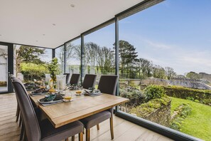 Dining - Little Redlap – Grand Coastal Estate with Sea Views & Walled Gardens (Dartmouth)