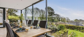 Little Redlap – Grand Coastal Estate with Sea Views & Walled Gardens