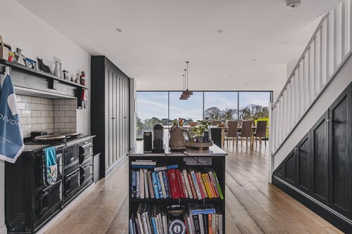 Little Redlap - Gracious family home near Dartmouth