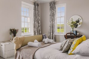 6 bedrooms, iron/ironing board, free WiFi, bed sheets - Little Redlap – Grand Coastal Estate with Sea Views & Walled Gardens (Dartmouth)