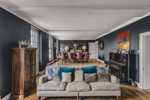 TV, fireplace - Little Redlap – Grand Coastal Estate with Sea Views & Walled Gardens (Dartmouth)