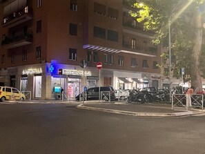Exterior - Holiday home Roma Night and Day (Roma)