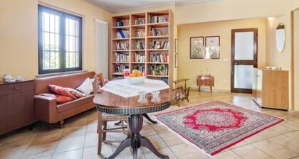 Ciraldo villa in Monferrato x 8 with garden surrounded by greenery! New Management