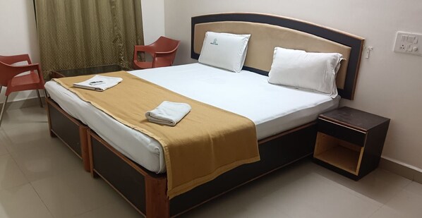 Standard Room | Free WiFi - Hotel swagath grand (Tirupati)