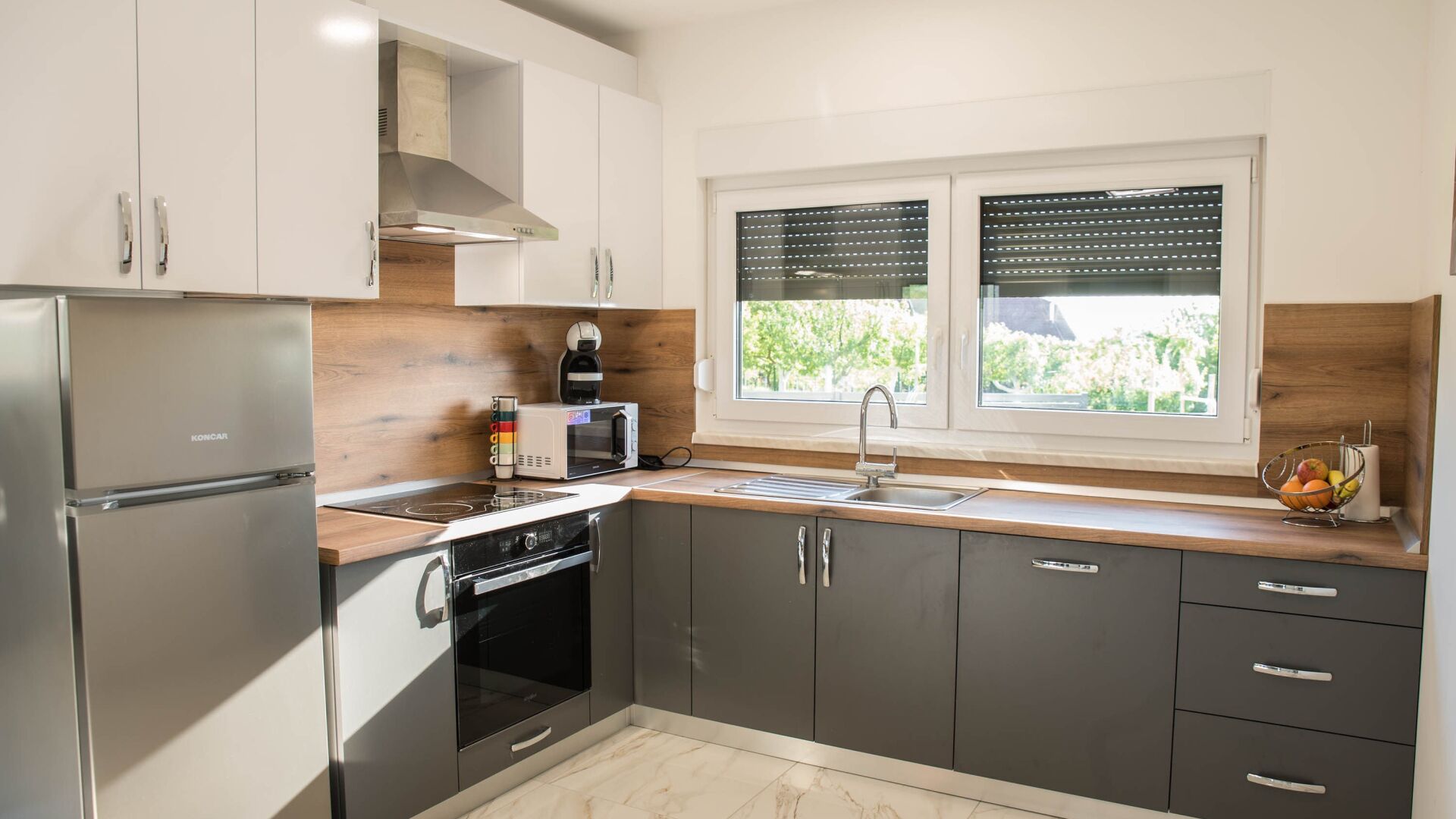 Fridge, microwave, oven, dishwasher