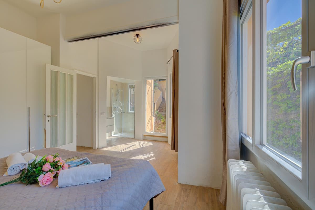 Vila família, vários quartos (Villa Giulia - Privacy 5 min walk to) | 4 quartos, Wi-Fi de cortesia, roupa de cama