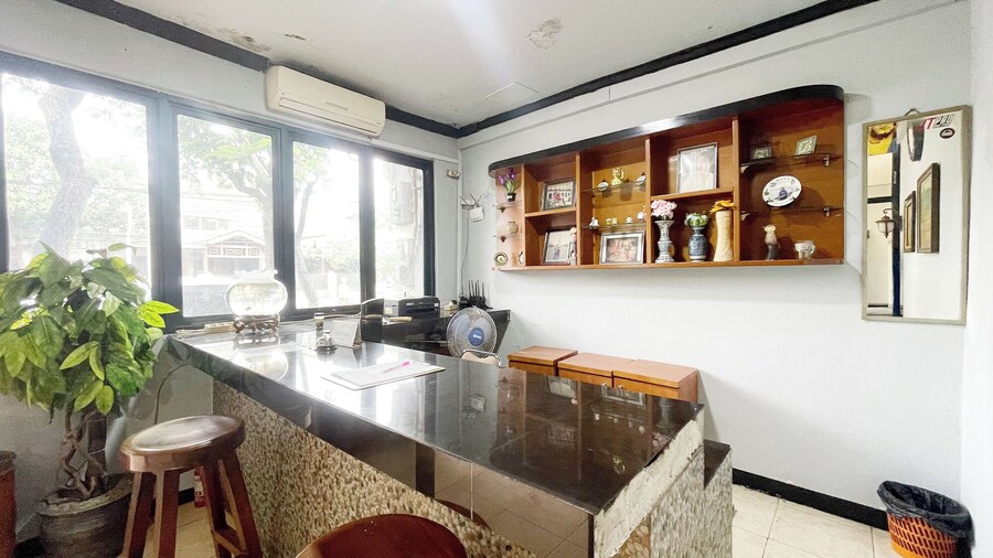 Bang Day Residence by Ruumu