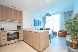 Departamento, balcón, vista a la ciudad | Cocina privada | Cafetera de espresso y tetera eléctrica 