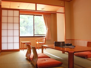 Basic Quadruple Room, Non Smoking, Garden View - Yutorelo Beppu (Beppu)