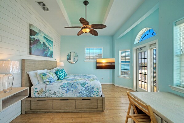 3 bedrooms, desk, free WiFi, bed sheets