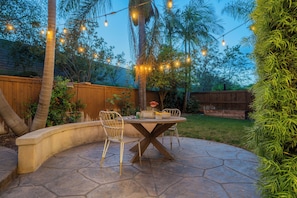 Outdoor dining
