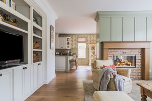 Smart TV, fireplace, offices