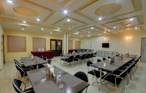 Restaurant - HOTEL KAILASH INTERNATIONAL  (Barmer)