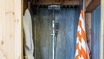 Cabin | Bathroom | Shower, hair dryer, towels
