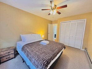 3 chambres, fer et planche à repasser, Wi-Fi gratuit, draps fournis