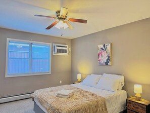 3 chambres, fer et planche à repasser, Wi-Fi gratuit, draps fournis