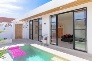 Exterior - Stylish Private Pool Villa in Pererenan (Munggu)