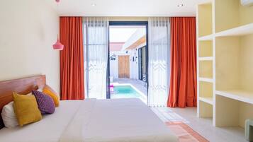 Cribs/infant beds, free WiFi, bed sheets