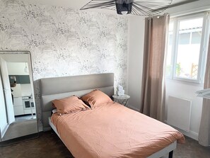 1 bedroom, WiFi, bed sheets - Apartment with terrace (Talence)