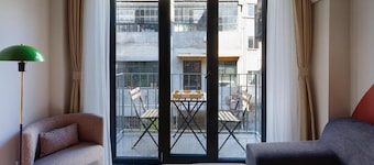 Air-conditioned, WiFi, 1 bedroom and 1 living room apartment in Galata.