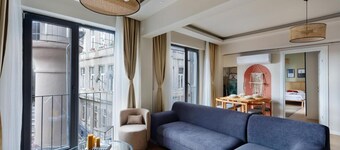 Air-conditioned, WiFi, 1 bedroom and 1 living room apartment in Galata.