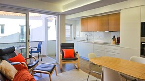 Refrigerador, microondas, horno y lavavajillas 