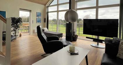 View house by nature and golf