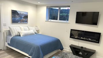 1 habitación, tabla de planchar con plancha, wifi gratis y ropa de cama