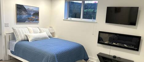 1 soverom, strykejern/-brett, wi-fi (inkludert) og sengetøy