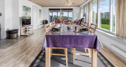 "Christan" - 350m from the sea by Interhome