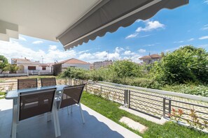 Outdoor dining - Anastasia Residential Complex-One-Bedroom Apartment (Kavala)