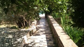 Apartment (Two-Bedroom Apartment) | Exterior