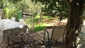 Apartment (Two-Bedroom Apartment) | Exterior