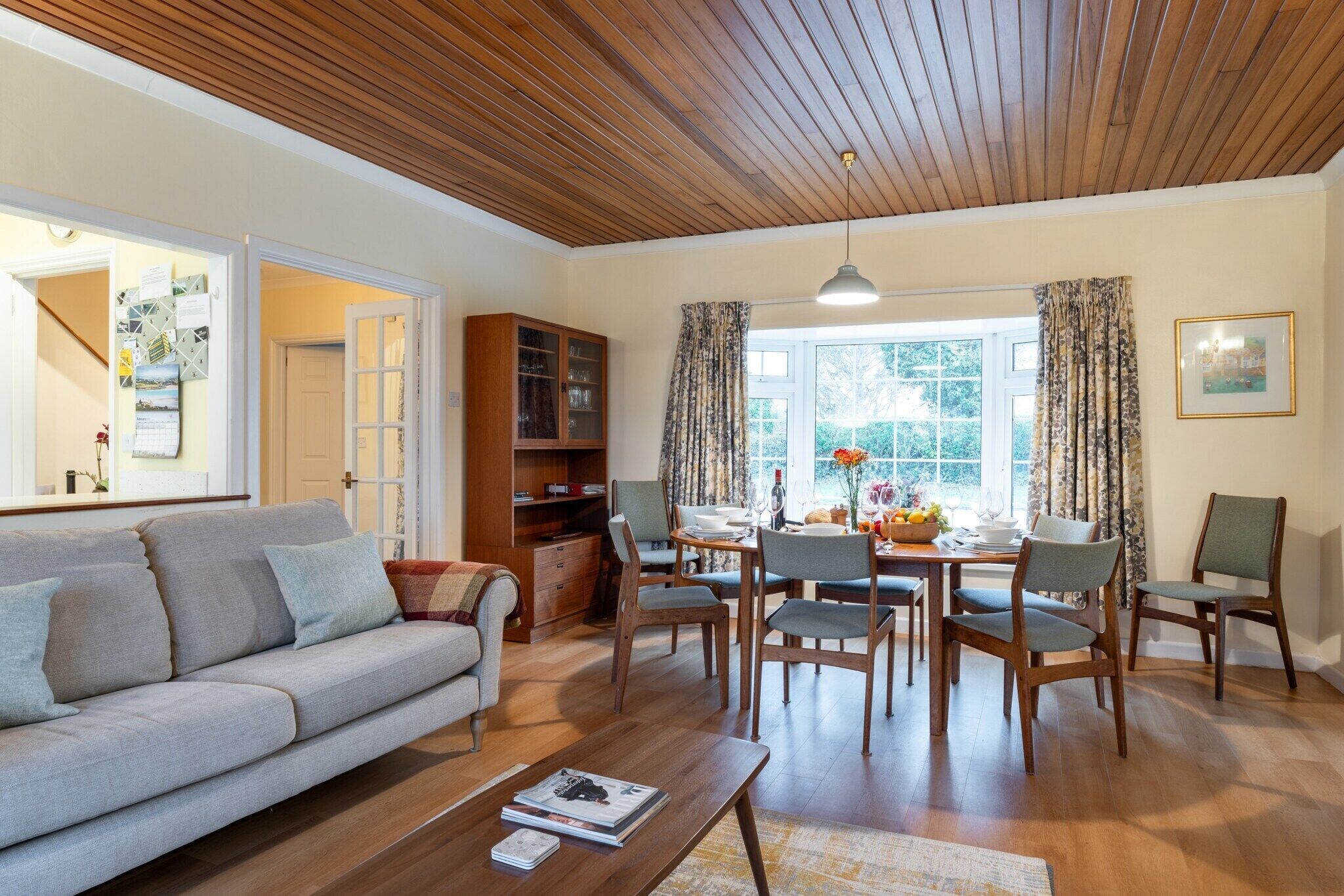 المنشأة من الداخل