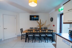 Dining - Dublin Suburban Haven 4 (Dublin)